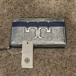NWT Tory Burch wallet!